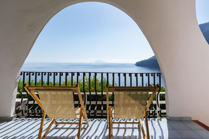 Terrace/Patio 24 of 49