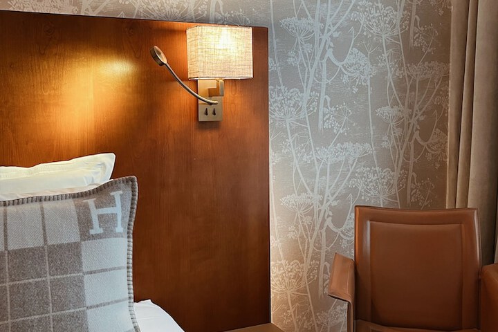 Room 29 of 49