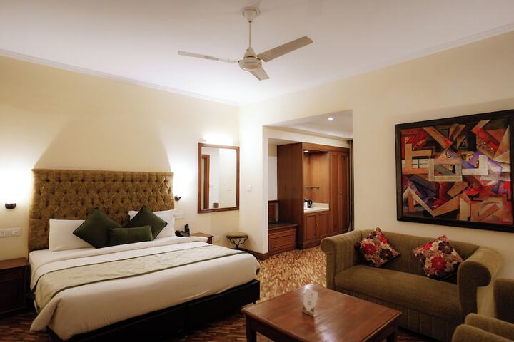 Room 35 of 113