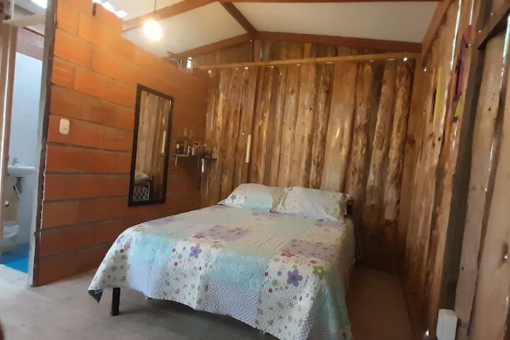 Room 8 of 20