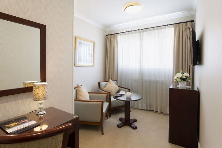Room 17 of 79