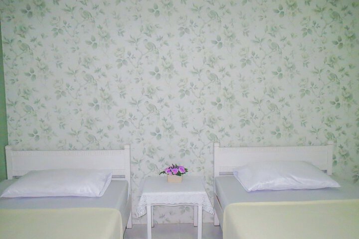 Room 11 of 35