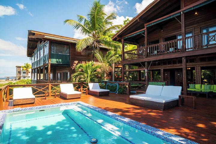 Sundeck 278 of 292