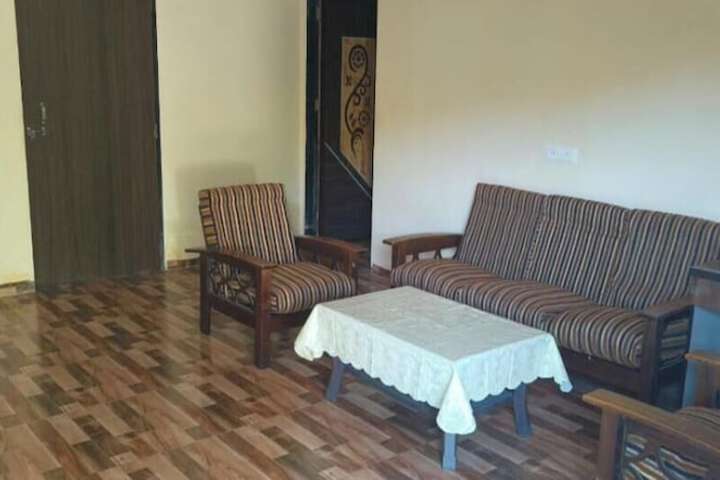 Room 8 of 31