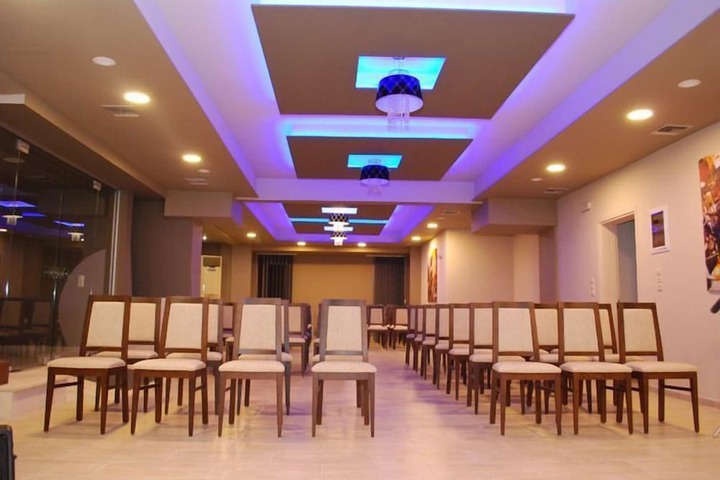 Ballroom/Hall 46 of 62