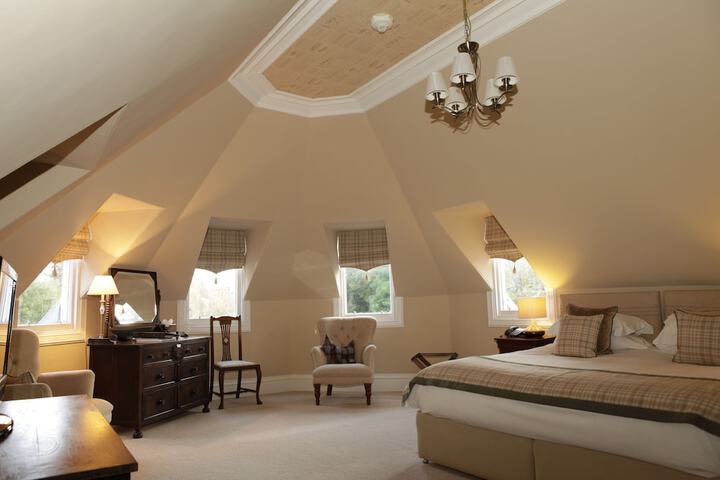 Room 44 of 51