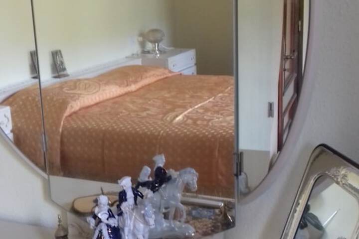 Room 17 of 47