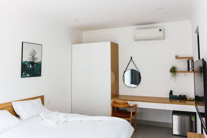 Room 4 of 41