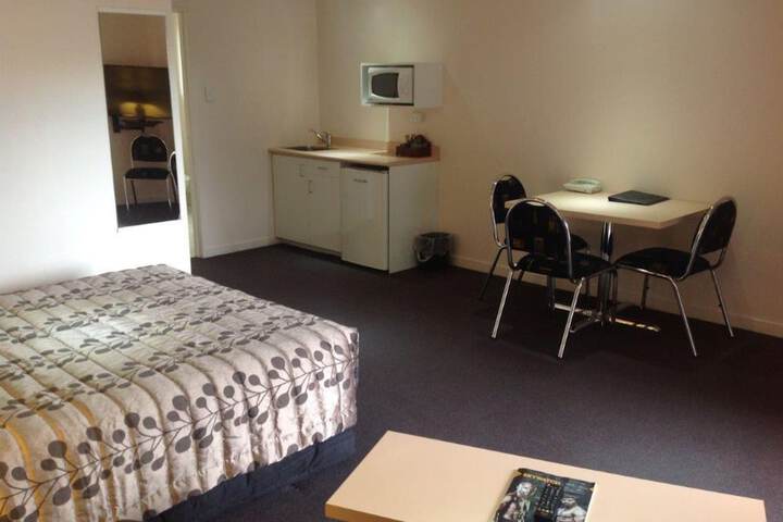 Room 21 of 39