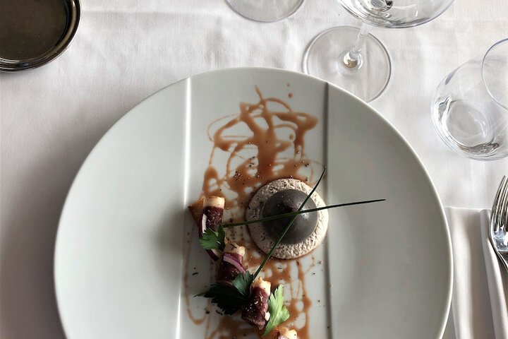 Dining 27 of 42