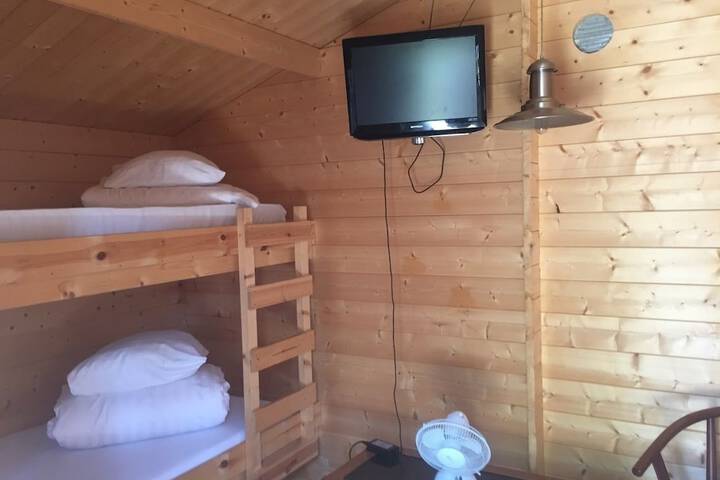 Room 4 of 44