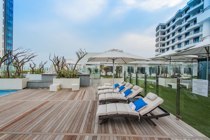 Terrace/Patio 182 of 210