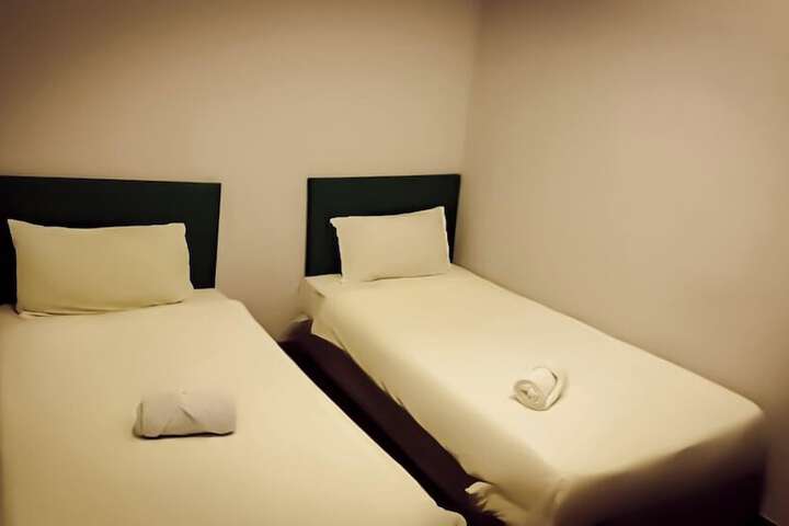 Room 40 of 50