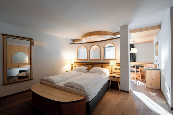 Room 40 of 94