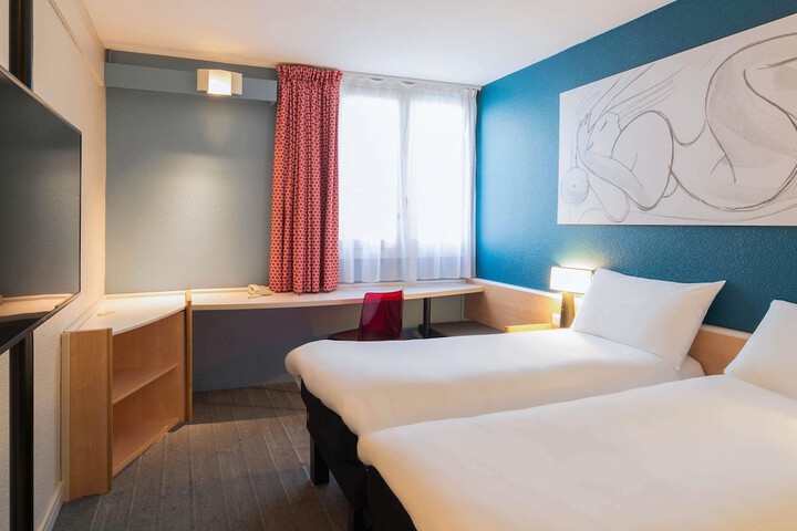 Room 19 of 82