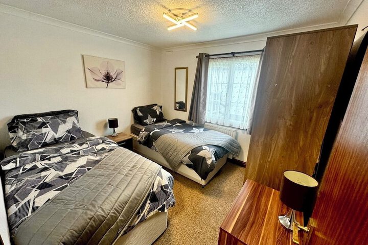 Room 2 of 21