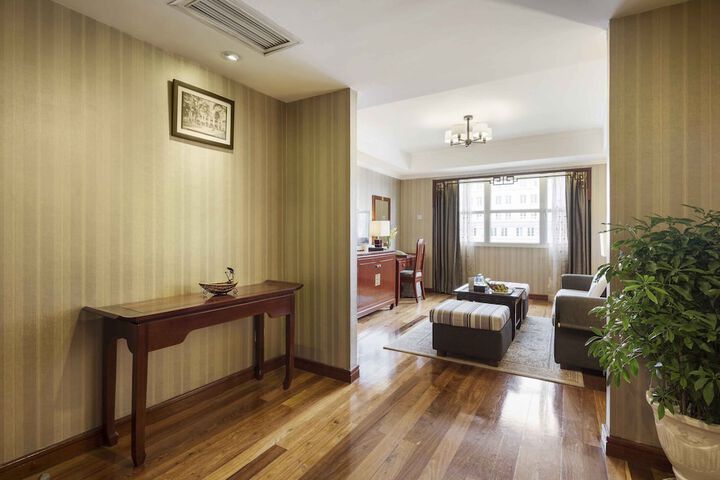 Room 15 of 84