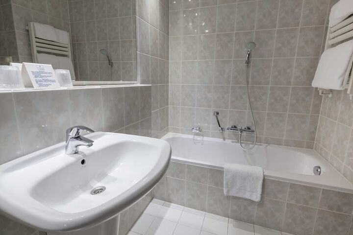 Bath Photo