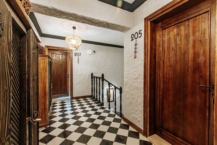 Ballroom/Hall 36 of 53