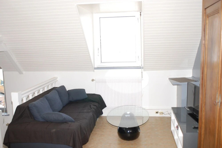 Room 2 of 20