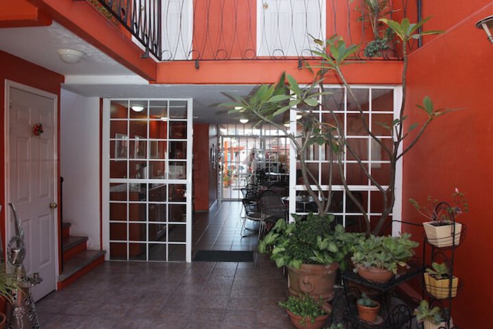Hotel Exterior 39 of 64