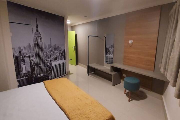 Room 18 of 130