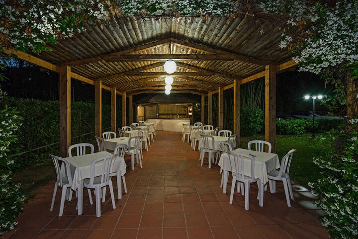 Hotel Exterior 45 of 48