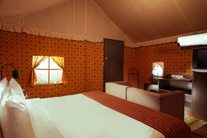 Room 27 of 125