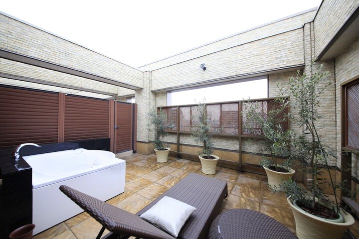 Terrace/Patio 22 of 42
