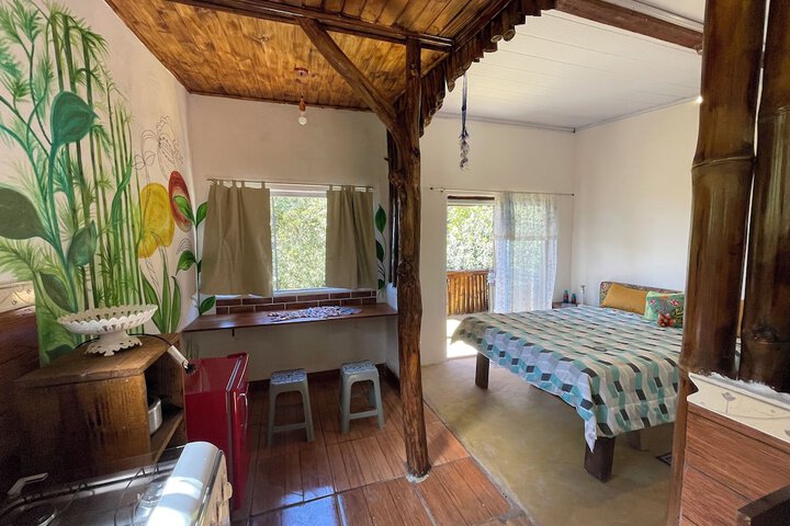 Room 11 of 27