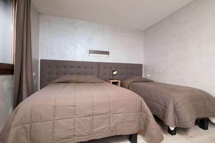 Room 5 of 51