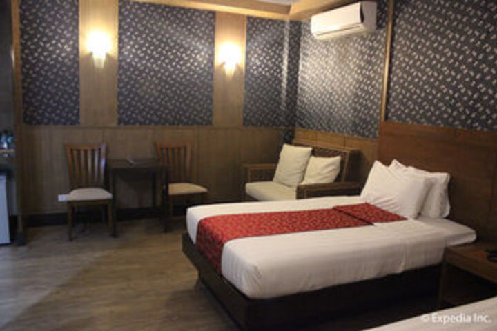 Room 36 of 82