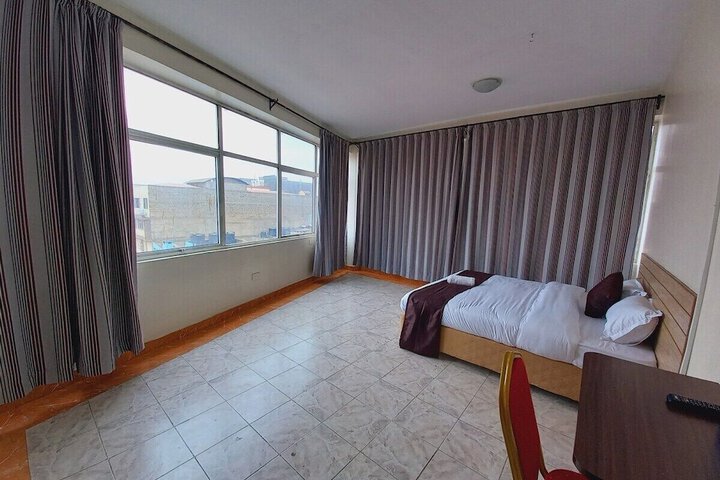 Room 12 of 26