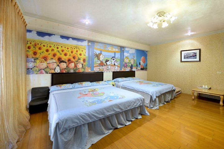 Room 3 of 8