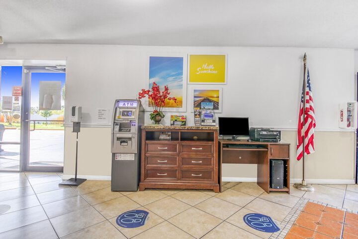 ATM/banking on site