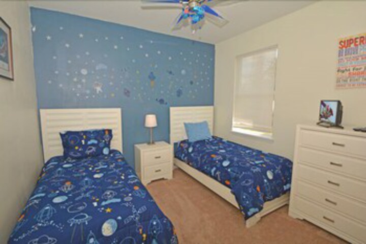 Room 30 of 35