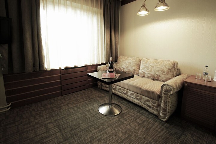 Room 30 of 75