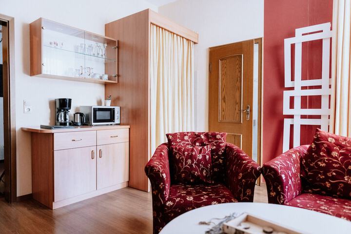 Room 4 of 55