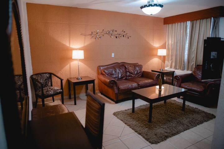 Room 15 of 73