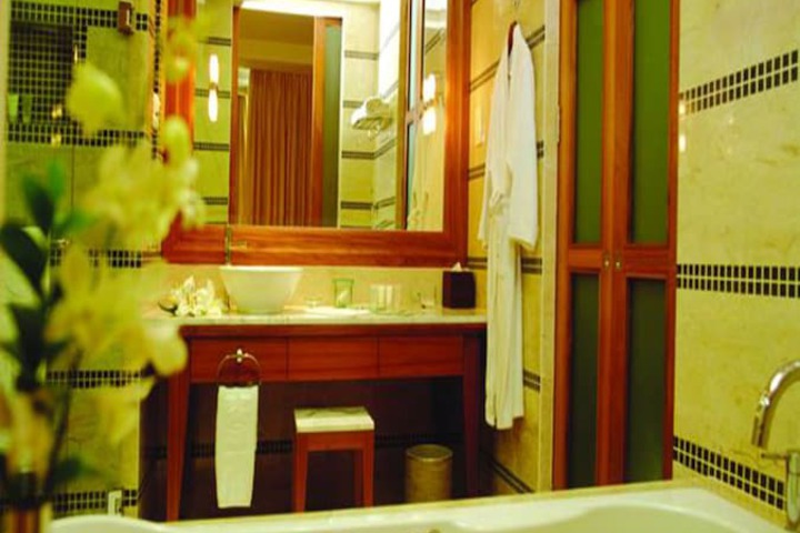 Room 25 of 57