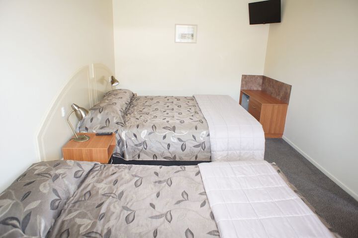 Room 7 of 93