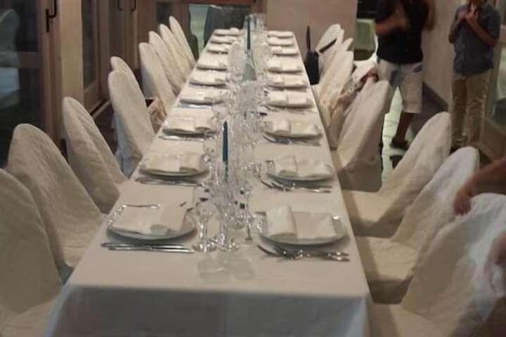 Dining 18 of 41