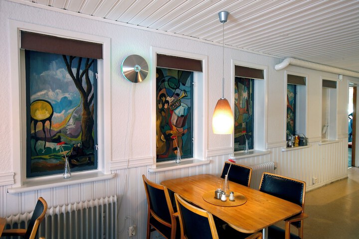 Dining 46 of 67