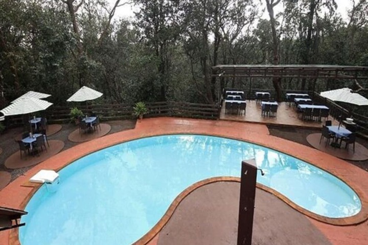 Pool 24 of 34