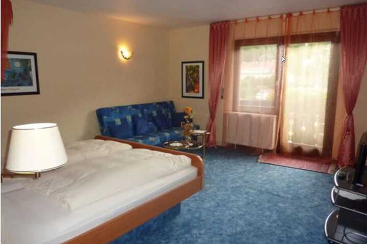 Room 20 of 49