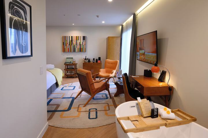 Room 43 of 72