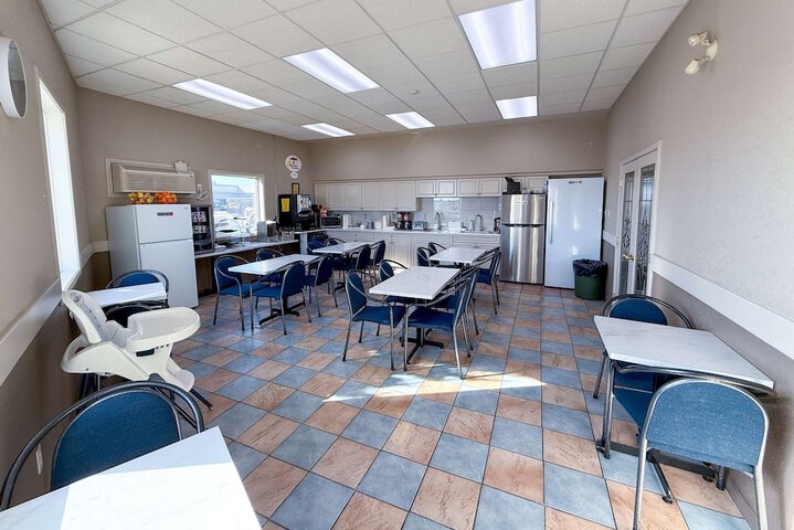 Breakfast/Coffee Service 16 of 18