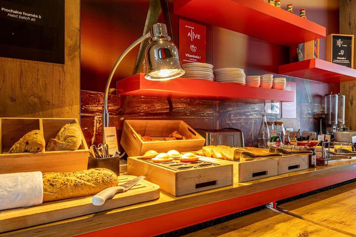 Breakfast area