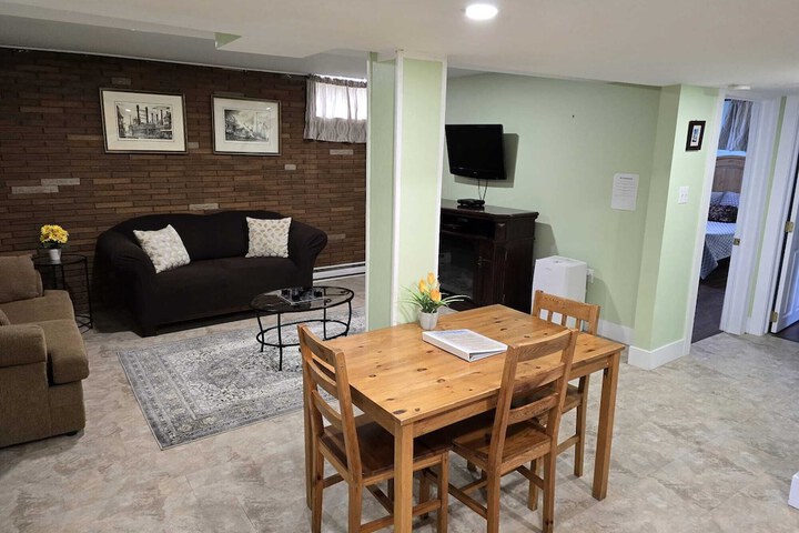 Room 11 of 40
