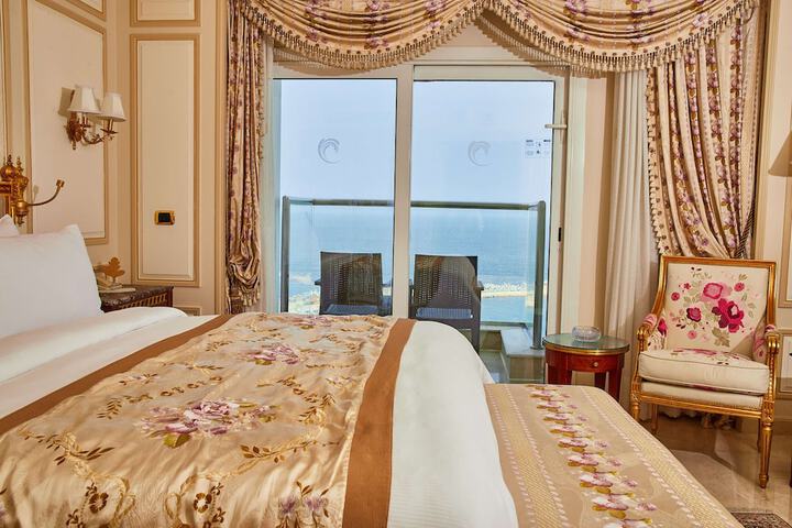 Room 30 of 117